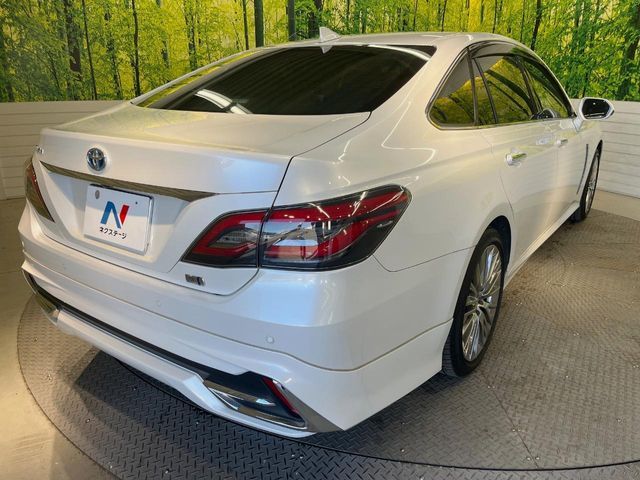 TOYOTA CROWN sedan hybrid 2021