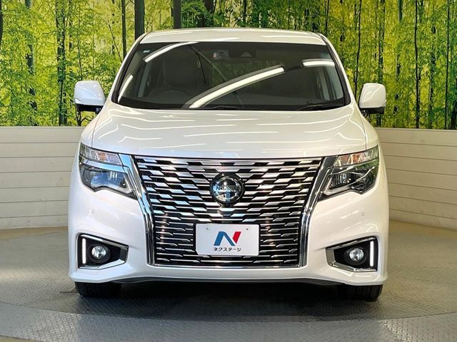 NISSAN ELGRAND 2020