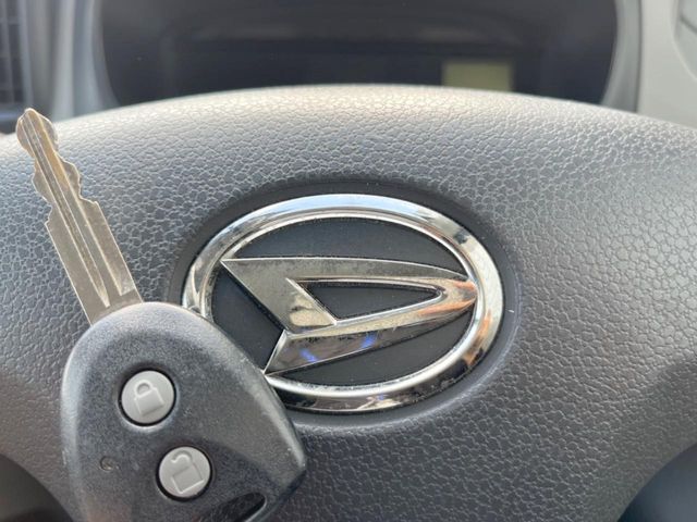 DAIHATSU MIRA e:S 2013