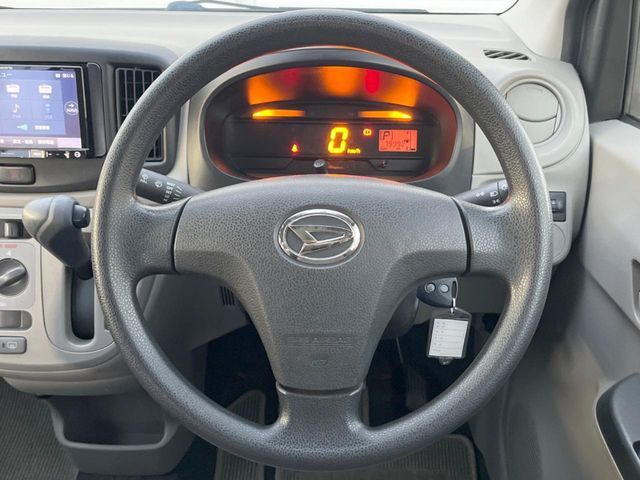 DAIHATSU MIRA e:S 2013