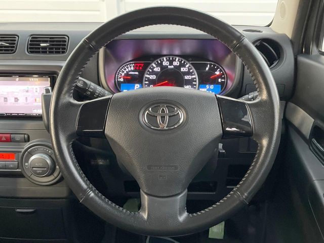 TOYOTA PIXIS SPACE CUSTOM 2014