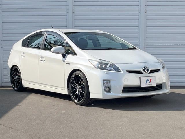 TOYOTA PRIUS 2010
