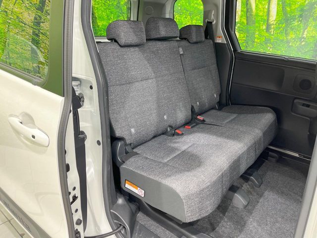 TOYOTA SIENTA HYBRID 2023