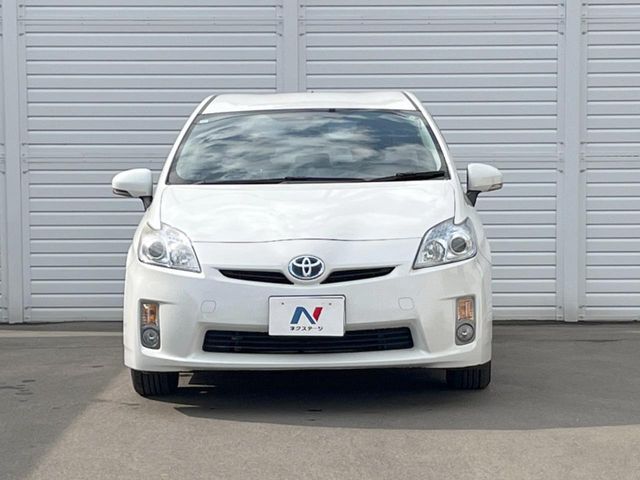 TOYOTA PRIUS 2011
