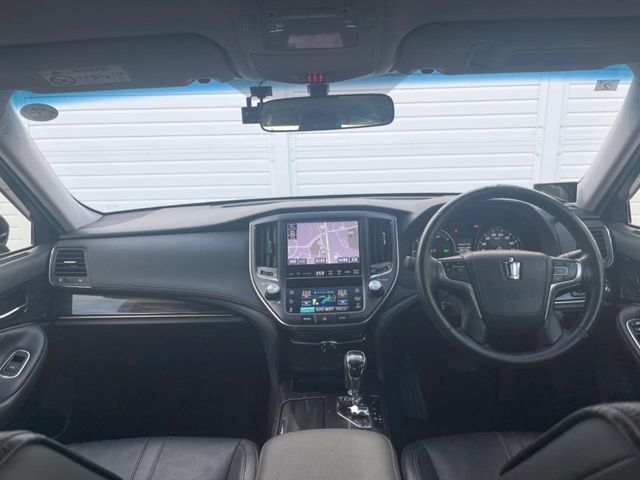 TOYOTA CROWN sedan hybrid 2015