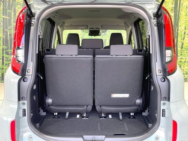 TOYOTA SIENTA HYBRID 2025