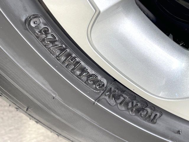 TOYOTA SIENTA HYBRID 2025