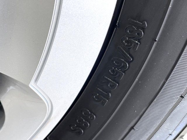 TOYOTA SIENTA HYBRID 2025