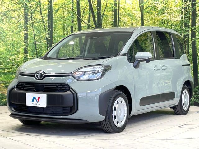 TOYOTA SIENTA HYBRID 2025