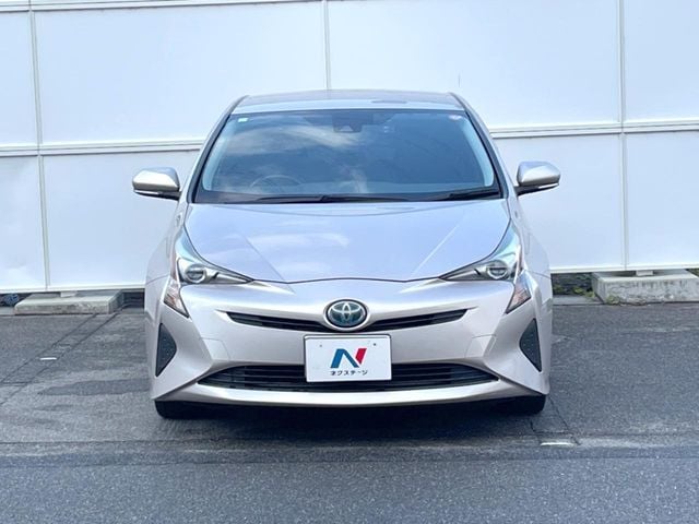 TOYOTA PRIUS 2016