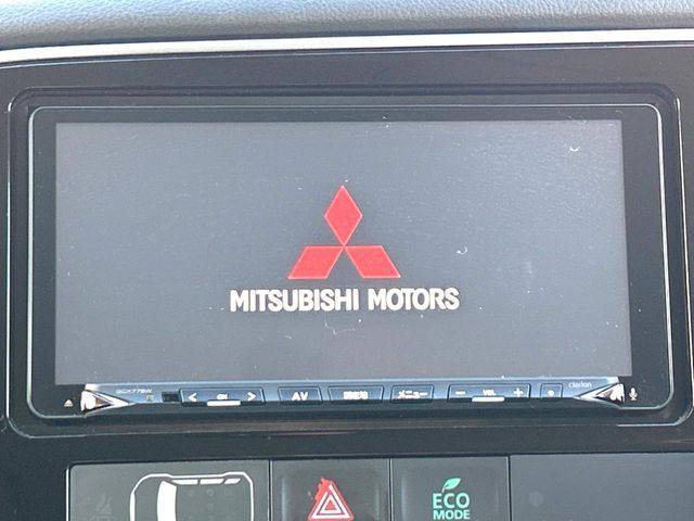 MITSUBISHI OUTLANDER PHEV 2016