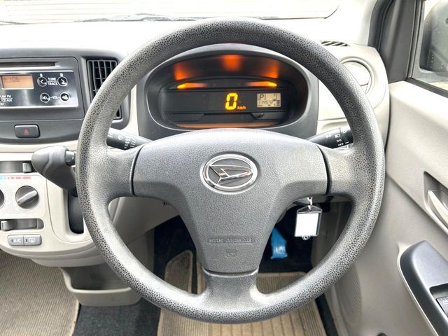 DAIHATSU MIRA e:S 2015