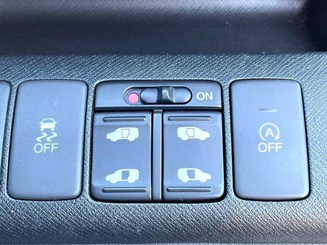 HONDA STEPWAGON SPADA 2012