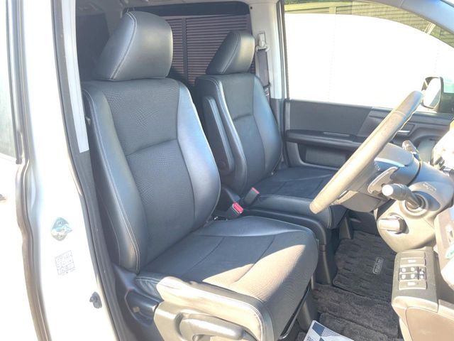 HONDA STEPWAGON SPADA 2012