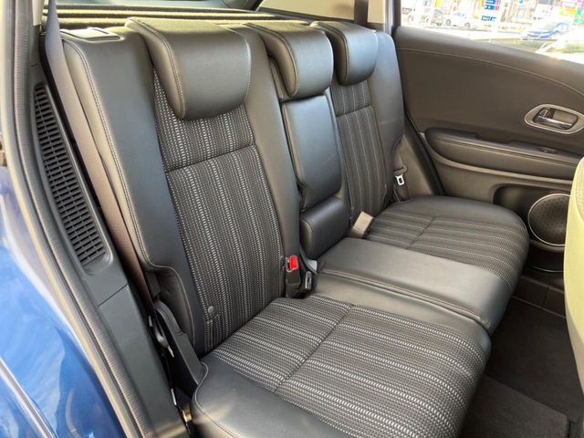 HONDA VEZEL HYBRID 2016