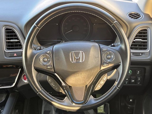 HONDA VEZEL HYBRID 2016