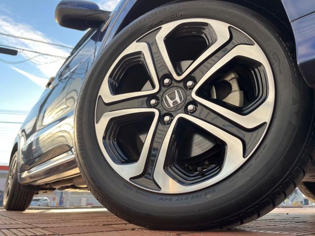 HONDA VEZEL HYBRID 2016