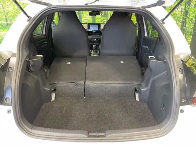 TOYOTA YARIS HYBRID 2022