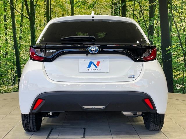 TOYOTA YARIS HYBRID 2022