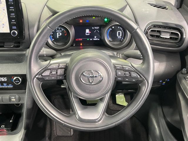 TOYOTA YARIS CROSS 2023
