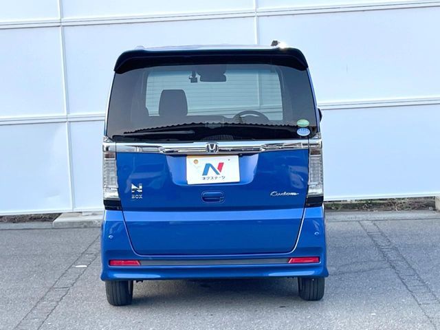 HONDA N BOX CUSTOM 2015