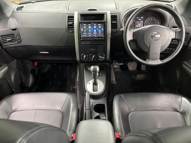 NISSAN X-TRAIL 4WD 2013