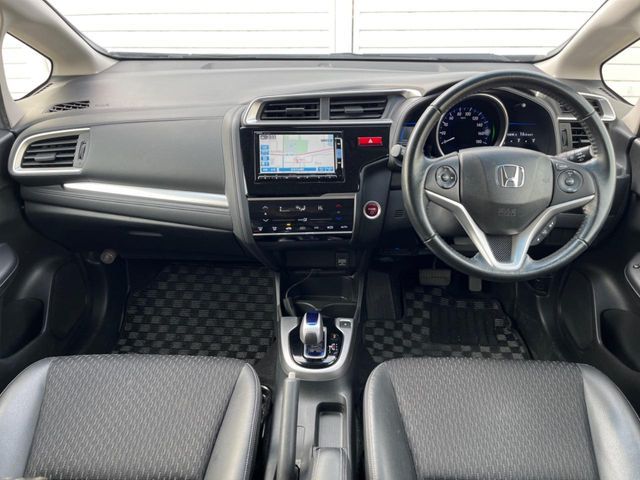 HONDA FIT HYBRID 2015