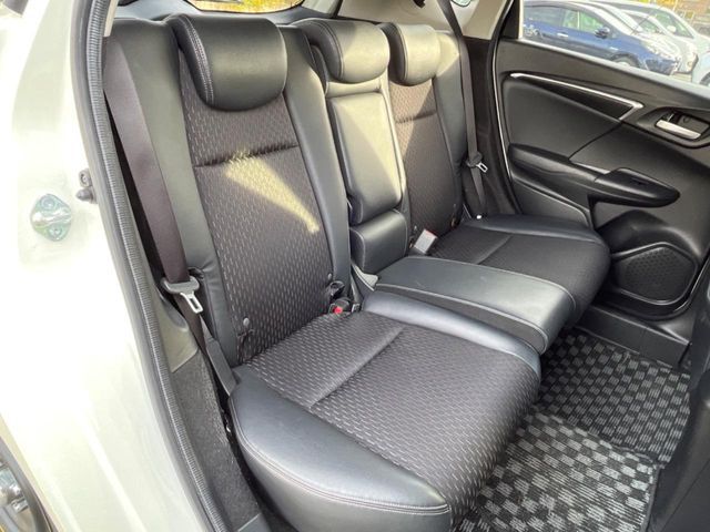 HONDA FIT HYBRID 2015