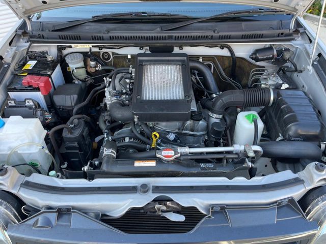 SUZUKI JIMNY 4WD 2013