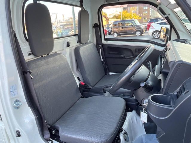 DAIHATSU HIJET truck 4WD 2014