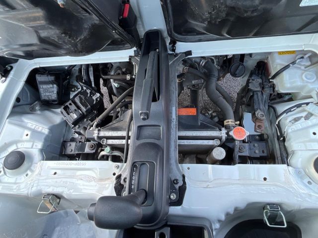 DAIHATSU HIJET truck 4WD 2014