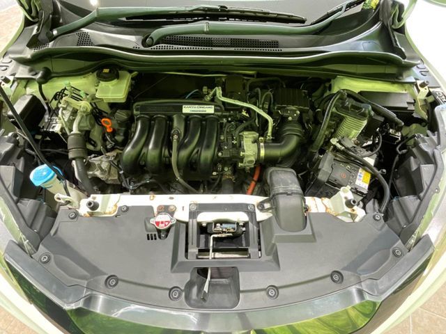 HONDA VEZEL HYBRID 2014