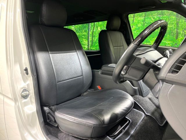 TOYOTA HIACE van 2WD 2024