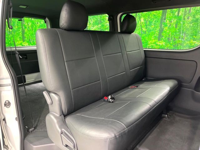 TOYOTA HIACE van 2WD 2024