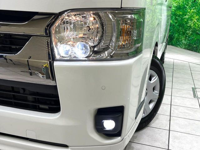TOYOTA HIACE van 2WD 2024