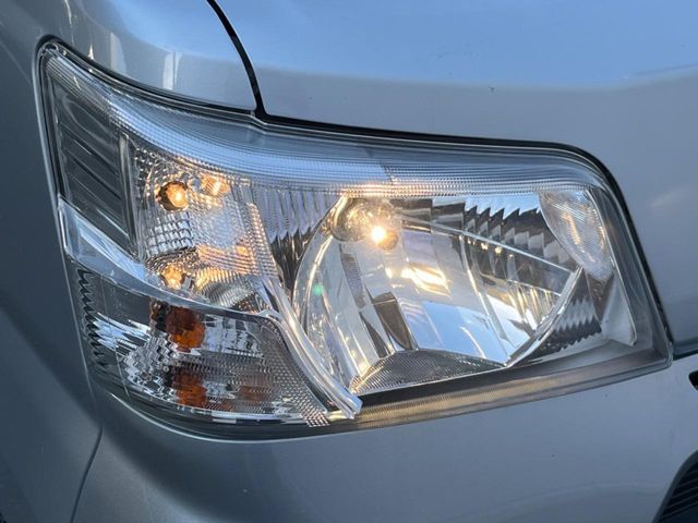 DAIHATSU HIJET CARGO 2021