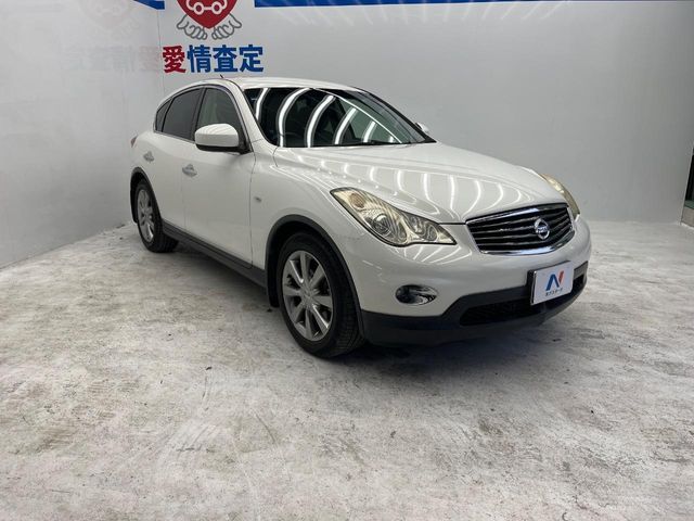 NISSAN SKYLINE CROSSOVER 4WD 2010