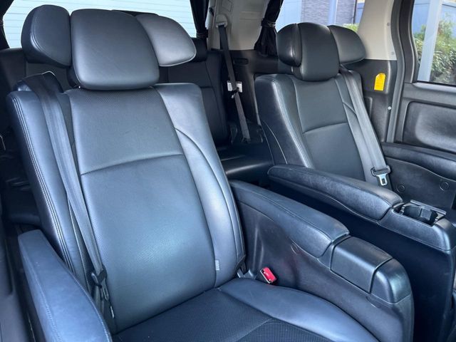 TOYOTA VELLFIRE  HYBRID 4WD 2014