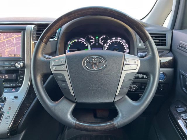 TOYOTA VELLFIRE  HYBRID 4WD 2014