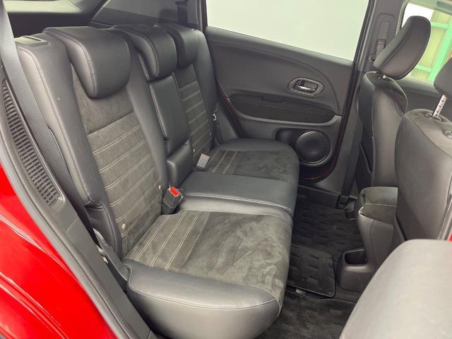 HONDA VEZEL HYBRID 2016