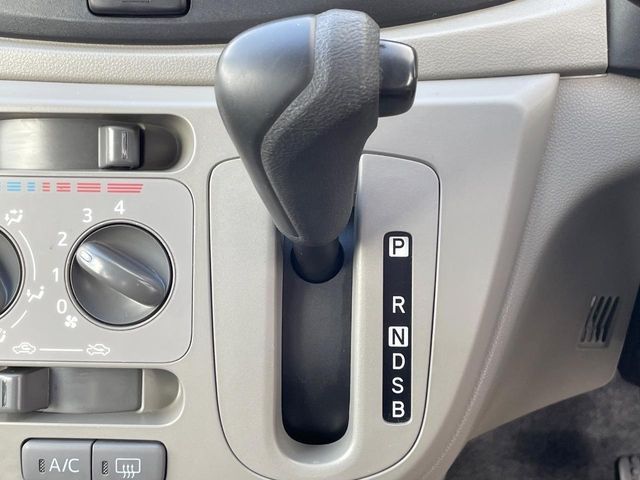 DAIHATSU MIRA e:S 2016