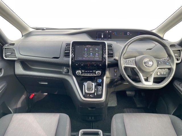 NISSAN SERENA  WG 2018
