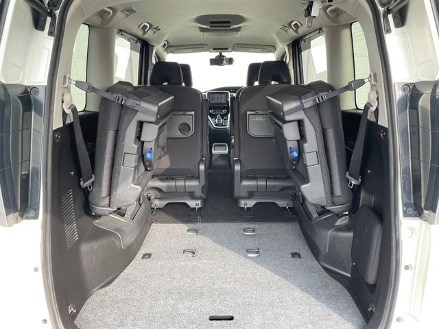 NISSAN SERENA  WG 2018