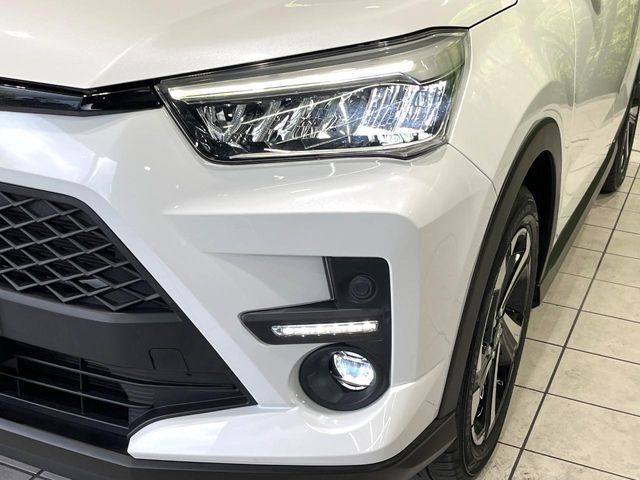 TOYOTA RAIZE HYBRID 2022