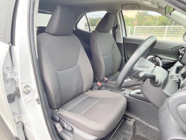 TOYOTA YARIS CROSS 2023