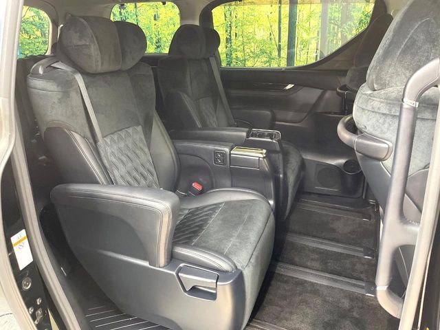 TOYOTA ALPHARD 2016