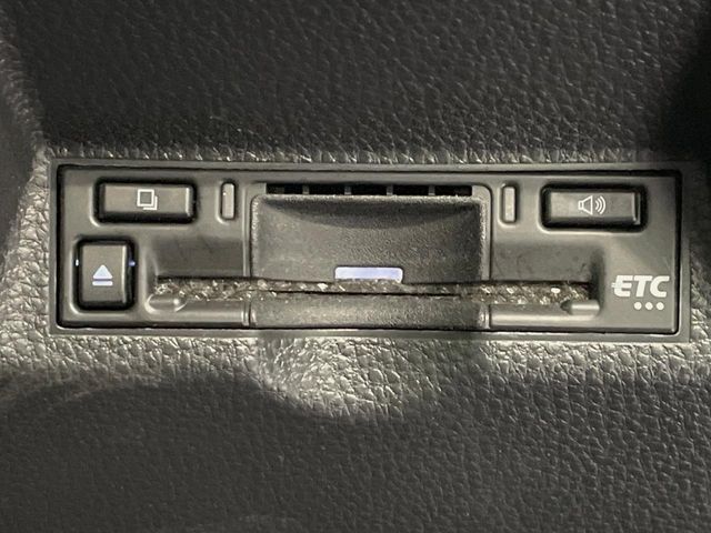 TOYOTA YARIS CROSS 2025