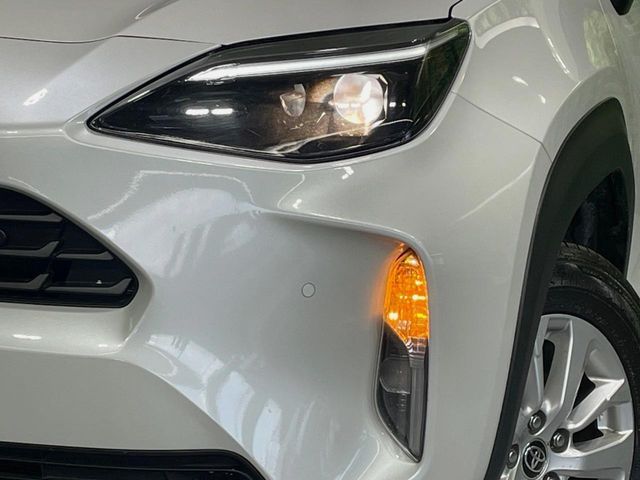 TOYOTA YARIS CROSS 2025