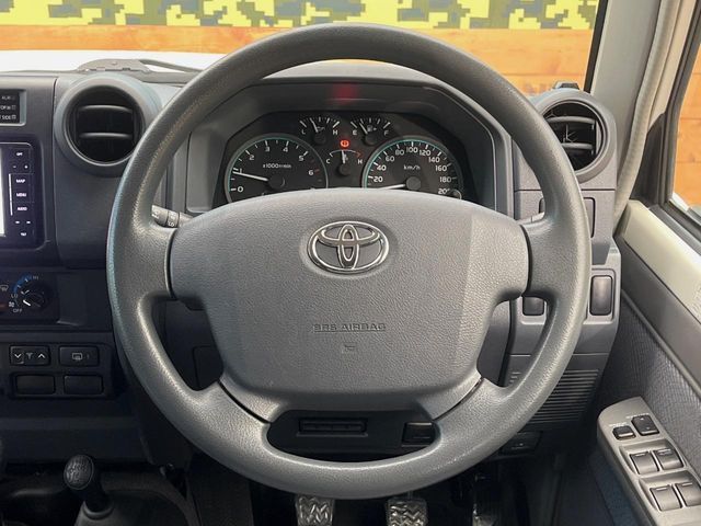 TOYOTA LANDCRUISER van 2015