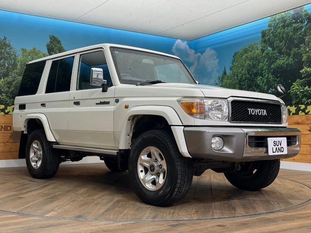 TOYOTA LANDCRUISER van 2015